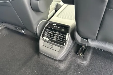  Volkswagen ID.5 Pro 77kWh Match Auto 5dr Thumbnail #30