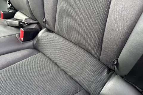 33 of 67 for AUDI A1 1.6 TDI S Line 5dr