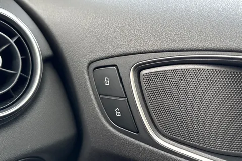 42 of 67 for AUDI A1 1.6 TDI S Line 5dr