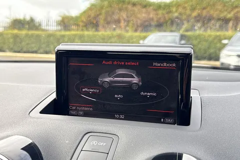 53 of 67 for AUDI A1 1.6 TDI S Line 5dr