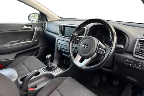 8 of 50 for Kia Sportage 1.6 GDi 2 Euro 6 (s/s) 5dr