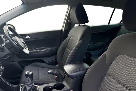 11 of 50 for Kia Sportage 1.6 GDi 2 Euro 6 (s/s) 5dr