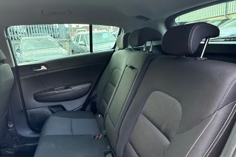 14 of 50 for Kia Sportage 1.6 GDi 2 Euro 6 (s/s) 5dr