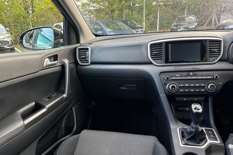 15 of 50 for Kia Sportage 1.6 GDi 2 Euro 6 (s/s) 5dr