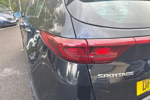 16 of 50 for Kia Sportage 1.6 GDi 2 Euro 6 (s/s) 5dr