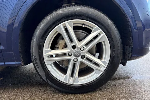 BV68RKA Audi Q5 2.0 TDI 40 S line S Tronic quattro Euro 6 (s/s) 5dr Thumbnail #10
