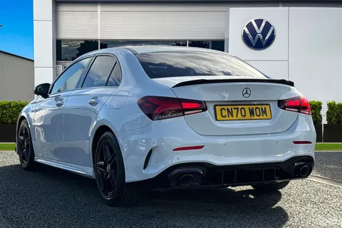 CN70WOM Mercedes-Benz A Class 2.0 A200d AMG Line (Premium 2) 8G-DCT Euro 6 (s/s) 4dr Thumbnail #3