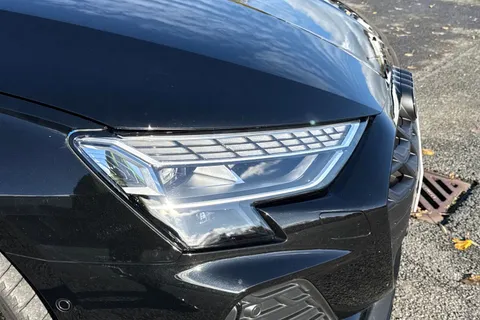 KO74HZU Audi A3 Black Edition 35 TFSI  150 PS S tronic Thumbnail #9