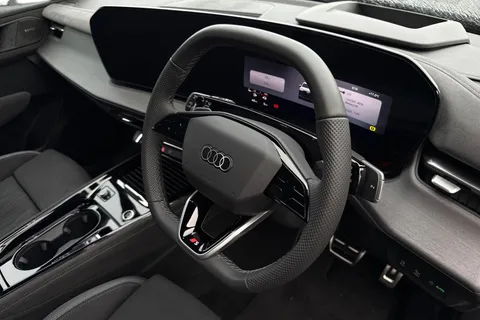 Audi Q3 1.5 e-hybrid Edition 1 S Tronic Euro 6 (s/s) 5dr 26kWh Thumbnail #14