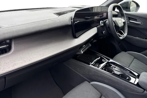 Audi Q3 1.5 e-hybrid Edition 1 S Tronic Euro 6 (s/s) 5dr 26kWh Thumbnail #15