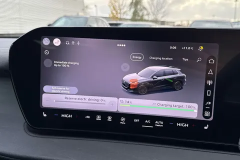 Audi Q3 1.5 e-hybrid Edition 1 S Tronic Euro 6 (s/s) 5dr 26kWh Thumbnail #32