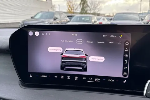 Audi Q3 1.5 e-hybrid Edition 1 S Tronic Euro 6 (s/s) 5dr 26kWh Thumbnail #36