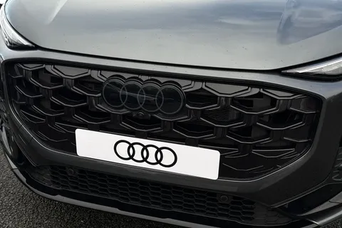 Audi Q3 1.5 e-hybrid Edition 1 S Tronic Euro 6 (s/s) 5dr 26kWh Thumbnail #53