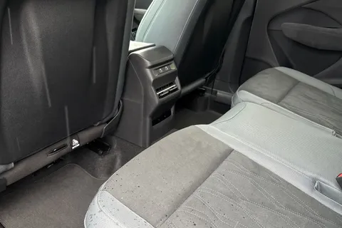 Audi Q3 1.5 e-hybrid Edition 1 S Tronic Euro 6 (s/s) 5dr 26kWh Thumbnail #54