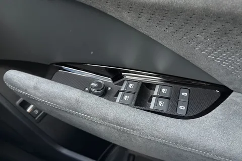 Audi Q3 1.5 e-hybrid Edition 1 S Tronic Euro 6 (s/s) 5dr 26kWh Thumbnail #57