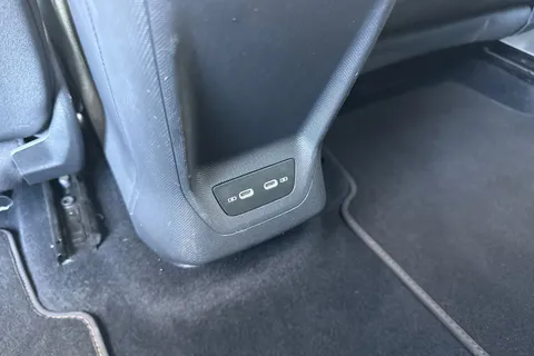 36 of 56 for CUPRA Born e-Boost 77kWh V2 Auto 5dr (4 Seat)