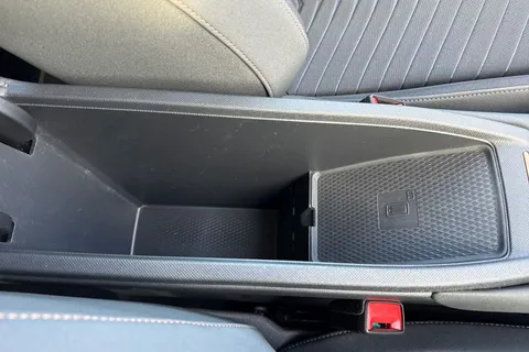 41 of 56 for CUPRA Born e-Boost 77kWh V2 Auto 5dr (4 Seat)