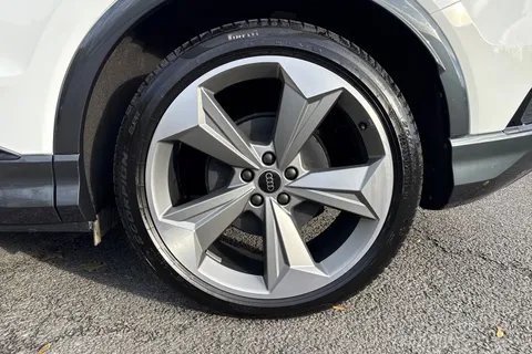 12 of 66 for AUDI Q4 210kW 45 82kWh Black Edition 5dr Auto