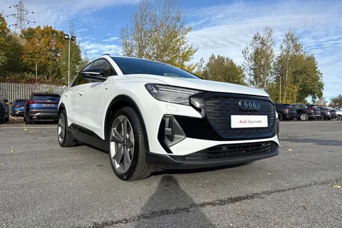 28 of 66 for AUDI Q4 210kW 45 82kWh Black Edition 5dr Auto