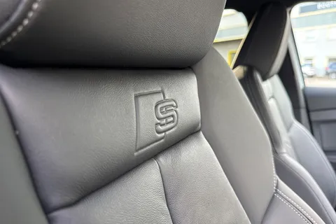 47 of 66 for AUDI Q4 210kW 45 82kWh Black Edition 5dr Auto