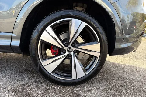 PJ25UAT Audi Q5 SUV Edition 1 TDI quattro 204 PS S tronic Thumbnail #13