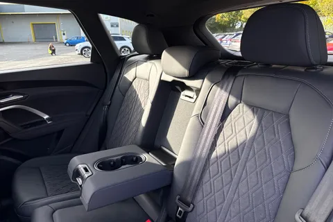 PJ25UAT Audi Q5 SUV Edition 1 TDI quattro 204 PS S tronic Thumbnail #19