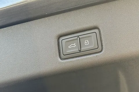 PJ25UAT Audi Q5 SUV Edition 1 TDI quattro 204 PS S tronic Thumbnail #25