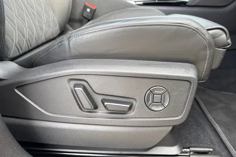 PJ25UAT Audi Q5 SUV Edition 1 TDI quattro 204 PS S tronic Thumbnail #30