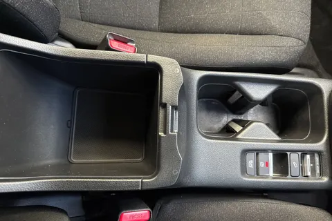 37 of 52 for HONDA HR-V 1.5 eHEV Elegance 5dr CVT