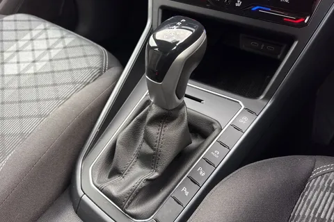 DS72ZYG Volkswagen Taigo 1.0 TSI 110 R-Line 5dr DSG Thumbnail #24