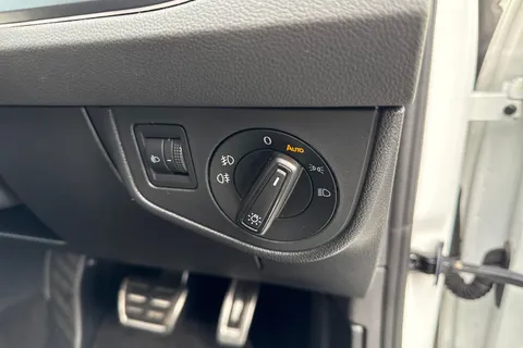 DS72ZYG Volkswagen Taigo 1.0 TSI 110 R-Line 5dr DSG Thumbnail #38