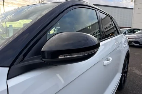  Volkswagen T-Roc 1.5 TSI Black Edition Plus DSG Euro 6 (s/s) 5dr Thumbnail #33