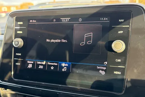  Volkswagen T-Roc 1.5 TSI Black Edition Plus DSG Euro 6 (s/s) 5dr Thumbnail #51