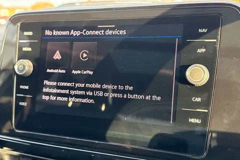  Volkswagen T-Roc 1.5 TSI Black Edition Plus DSG Euro 6 (s/s) 5dr Thumbnail #53