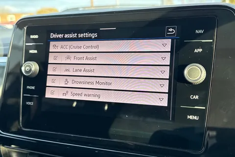  Volkswagen T-Roc 1.5 TSI Black Edition Plus DSG Euro 6 (s/s) 5dr Thumbnail #56