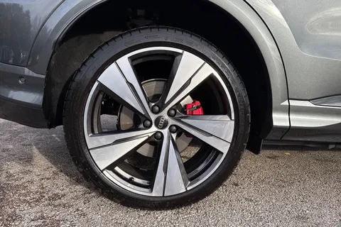 PK25OHF Audi Q5 SUV Edition 1 TDI quattro 204 PS S tronic Thumbnail #13