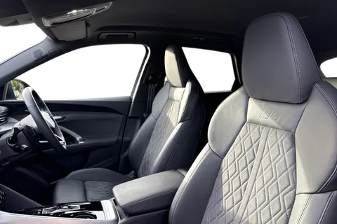 PK25OHF Audi Q5 SUV Edition 1 TDI quattro 204 PS S tronic Thumbnail #17