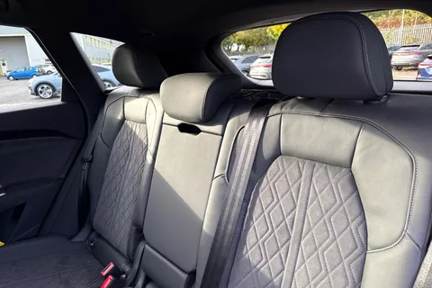 PK25OHF Audi Q5 SUV Edition 1 TDI quattro 204 PS S tronic Thumbnail #20