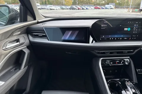 PK25OHF Audi Q5 SUV Edition 1 TDI quattro 204 PS S tronic Thumbnail #21