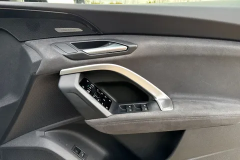 PK25OHF Audi Q5 SUV Edition 1 TDI quattro 204 PS S tronic Thumbnail #22