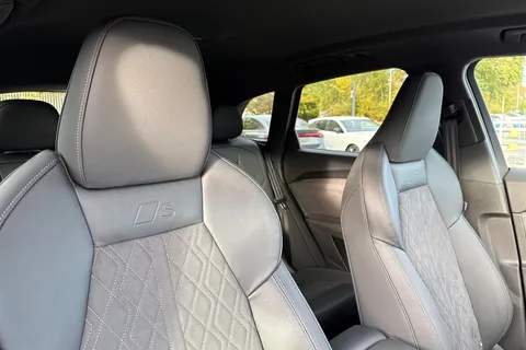 PK25OHF Audi Q5 SUV Edition 1 TDI quattro 204 PS S tronic Thumbnail #25