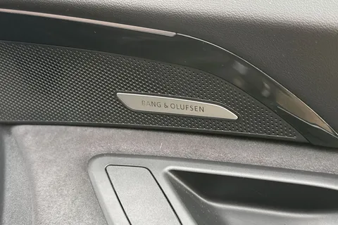 PK25OHF Audi Q5 SUV Edition 1 TDI quattro 204 PS S tronic Thumbnail #28