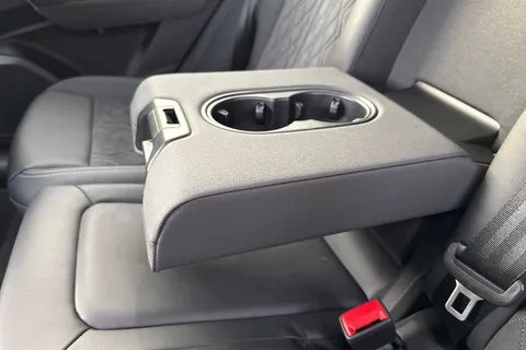 PK25OHF Audi Q5 SUV Edition 1 TDI quattro 204 PS S tronic Thumbnail #31