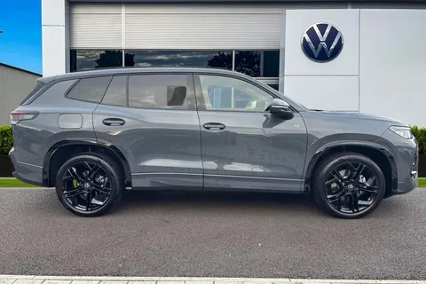 MW25WYS Volkswagen Tayron 1.5 eTSI R-Line 5dr DSG7 [7 Seat] **BLACK PACK + 20' YORK ALLOYS** Thumbnail #4