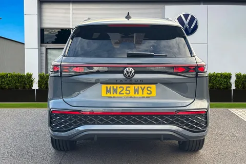 MW25WYS Volkswagen Tayron 1.5 eTSI R-Line 5dr DSG7 [7 Seat] **BLACK PACK + 20' YORK ALLOYS** Thumbnail #5