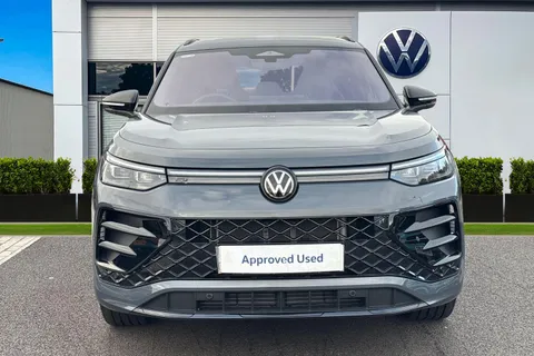 MW25WYS Volkswagen Tayron 1.5 eTSI R-Line 5dr DSG7 [7 Seat] **BLACK PACK + 20' YORK ALLOYS** Thumbnail #6