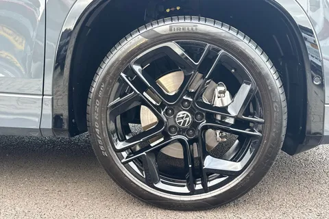 MW25WYS Volkswagen Tayron 1.5 eTSI R-Line 5dr DSG7 [7 Seat] **BLACK PACK + 20' YORK ALLOYS** Thumbnail #11