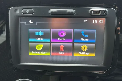 17 of 50 for RENAULT CAPTUR 0.9 TCE 90 Dynamique S Nav 5dr