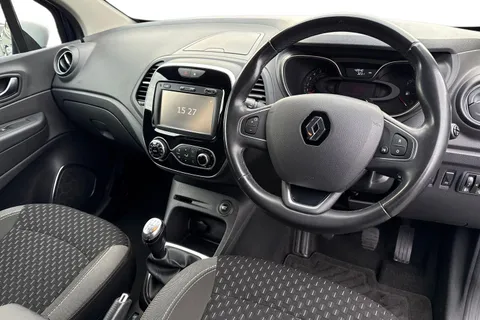 18 of 50 for RENAULT CAPTUR 0.9 TCE 90 Dynamique S Nav 5dr