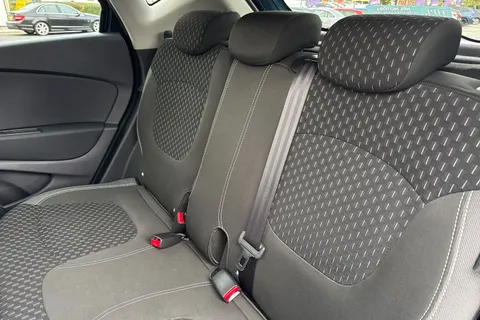 19 of 50 for RENAULT CAPTUR 0.9 TCE 90 Dynamique S Nav 5dr